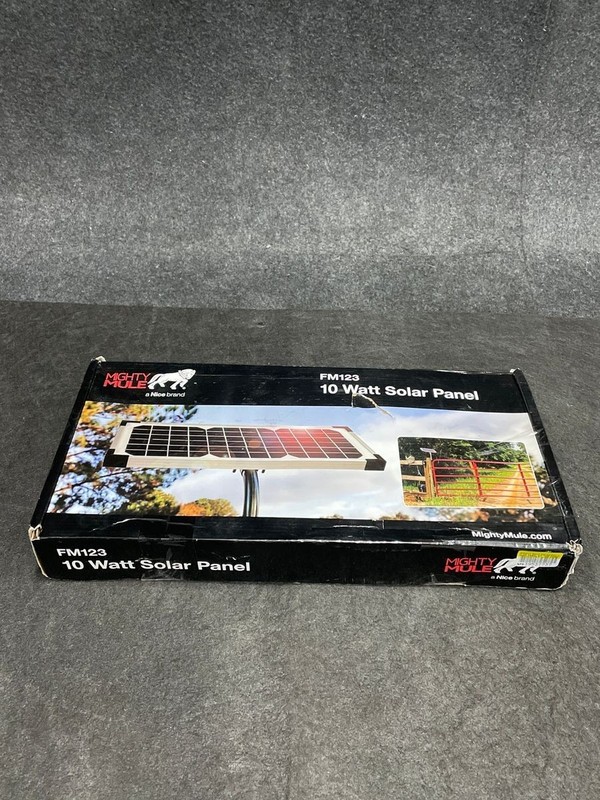 MIGHTY MULE FM123 10 Watt Solar Panel Kit