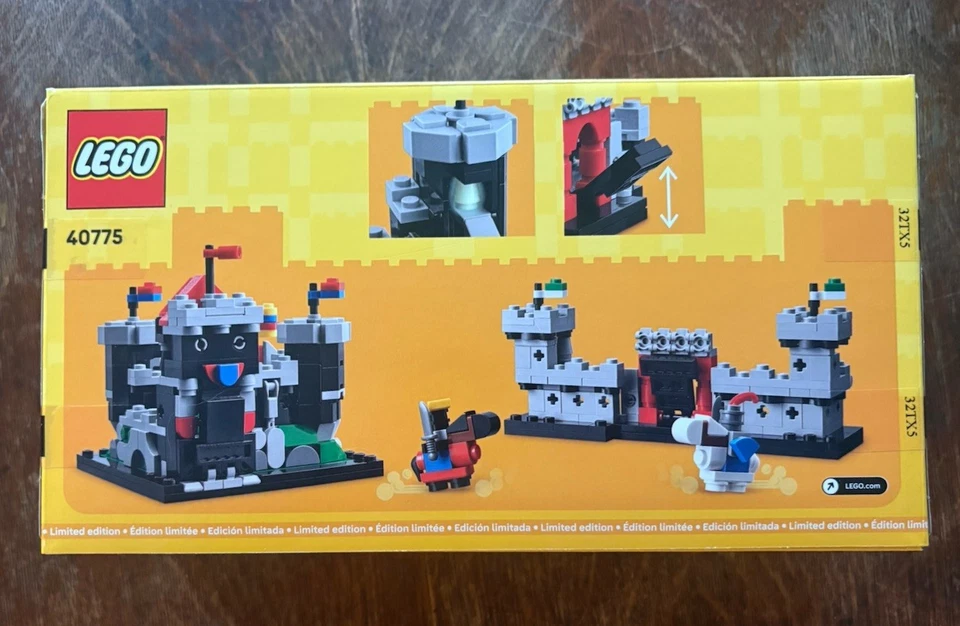 LEGO 40775 Mini Knight’s Castle - New Sealed Exclusive GWP - Image 2 of 2