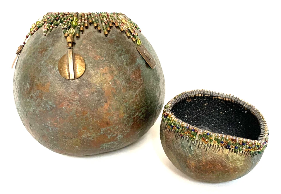 Calabaza Hecha a Mano Calabaza Cuentas Adornos Colores Oscuros Firmado Janet Frederick Foto 2 de 4