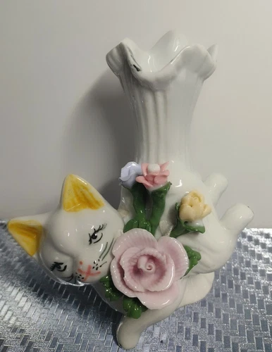  Mini Bud Vase Porcelana Porcelain Cat Kitten Flowers Rose Vintage 