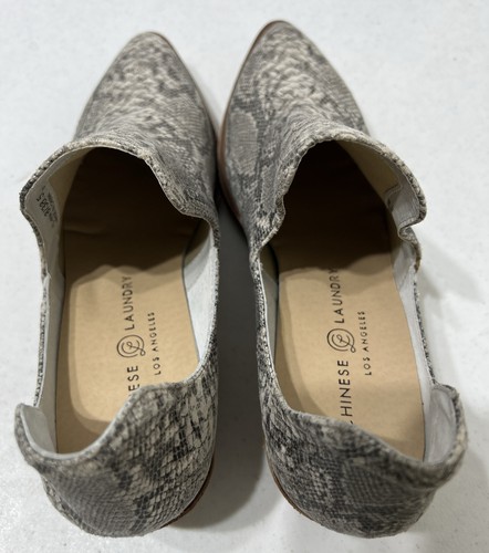 Chinese Laundry Fortune Faux Snakeskin Print Gray Silver Booties 40989 Women's 8 - Picture 3 of 10