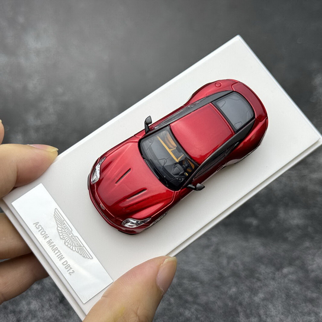 【激レア】Aston Martin DB12 1/64オフィシャルミニカーレッド s-l1200.jpg