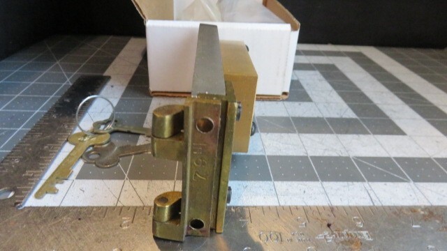 Picture 2 of 4