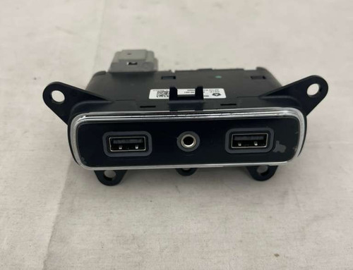 18-20 For Jeep Grand Cherokee Center Console Dual USB Port AUX Media Hub OEM