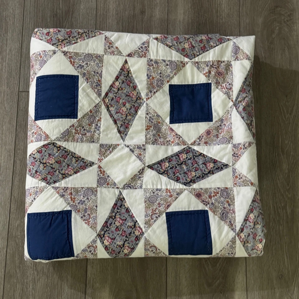 Manta geométrica edredón vintage hecha a mano azul blanco casa 81x81 Foto 4 de 4