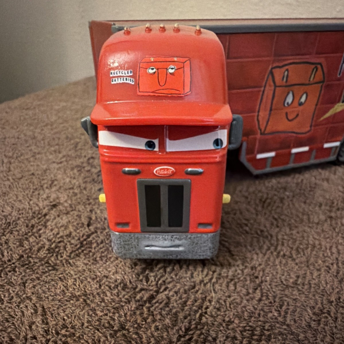 Disney Pixar Cars Hauler Jerry Recycled Batteries Hauler Red