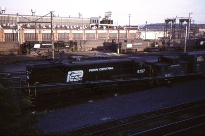 Penn Central 6707 Diesel & 19121 Yard Szene mit Elektroloks 35mm Dia PA [711]