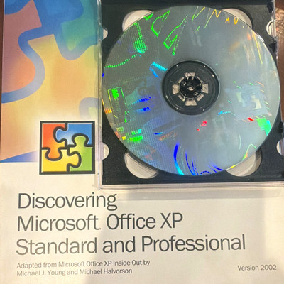 Microsoft Office XP Professional English CD for Windows Office CD Set x08-16571