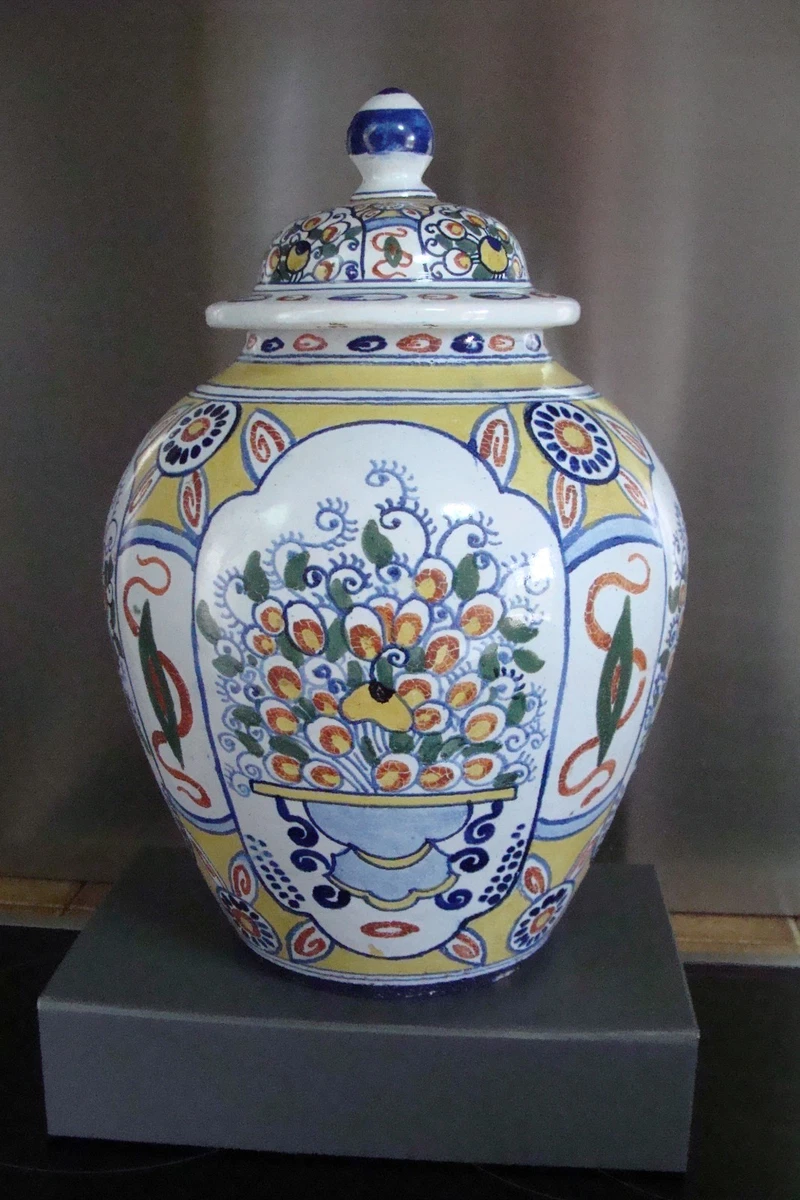 Paire De Pots Couverts En Faïence De Delft – XIXème Siècle – Époque 1800