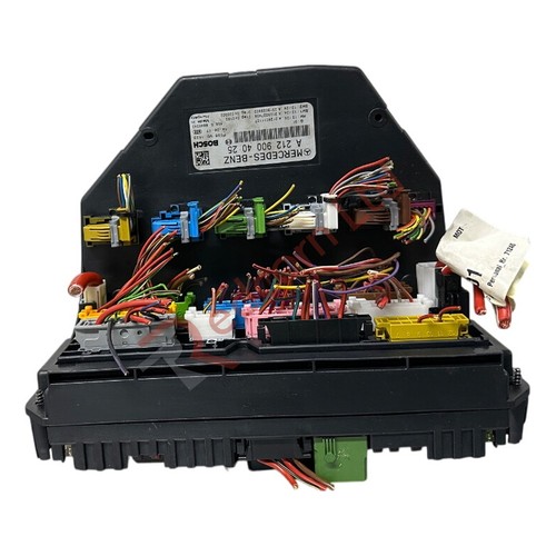 Mercedes Benz E Class W212 Front SAM Fuse Box Control Module Unit A2 A2129004025