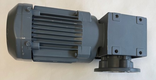 SEW Drehstrom Motor mit Getriebe / 0.37kW / WAF20 DR63L2/TH - Picture 6 of 10