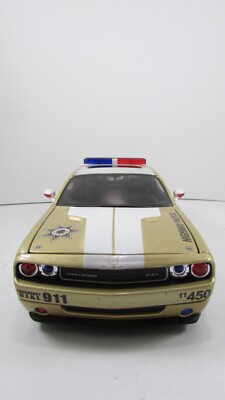 MAISTO 2008 DODGE CHALLENGER Highway Patrol 1:24 scale Diecast Car