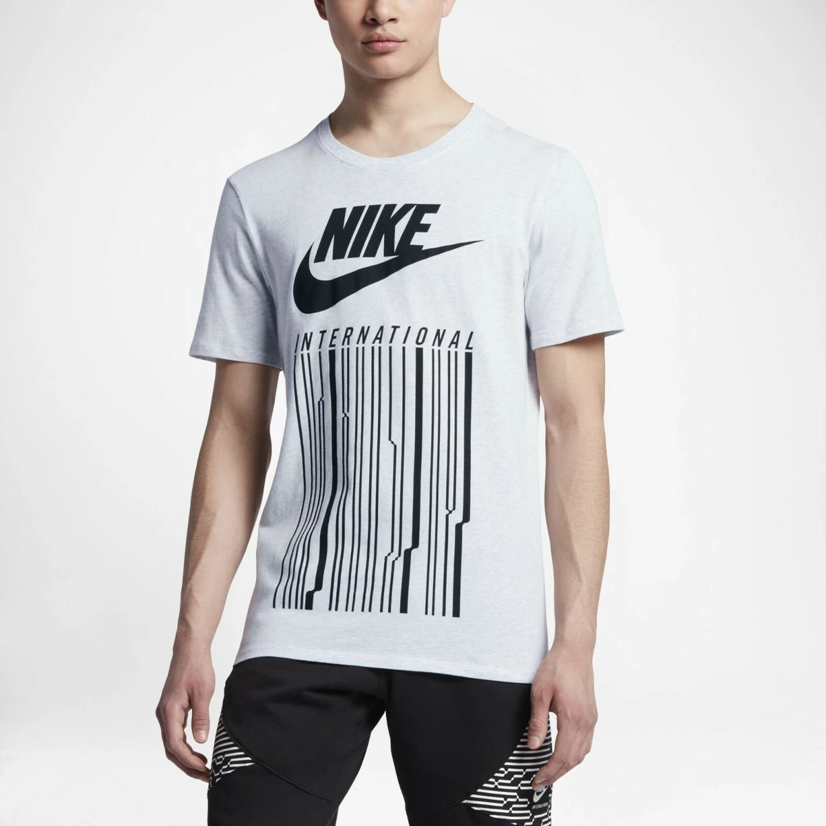 Nike international top t shirt
