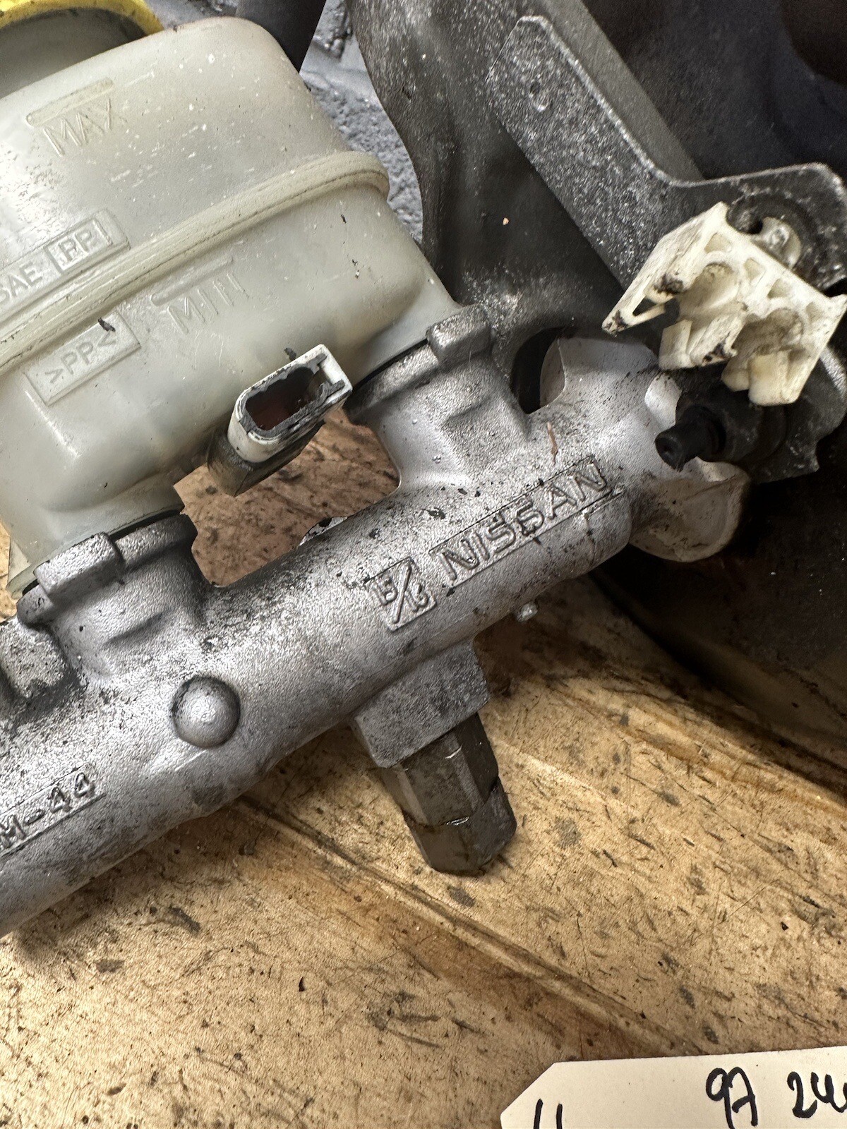 66 9598 OEM Nissan S14 240SX Brake Booster W/ 15/16 Master Cylinder