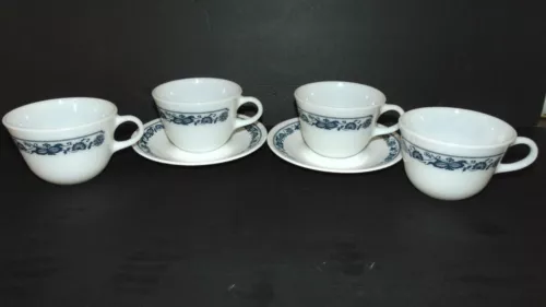Set of 4 Vintage Corelle Old Town Blue Onion Coffee Tea Cups Mugs + 2 Saucers