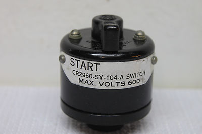   GE General Electric Momentary Selector Switch Start/Stop CR2960-SY-104-A 600V