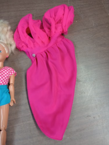 barbie Lot 2 - Picture 6 of 8