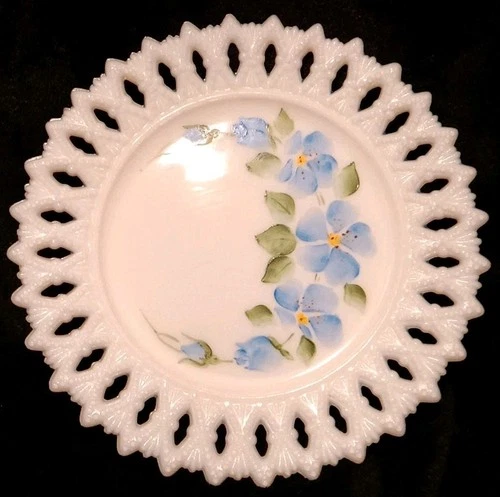 7" Opalescent Lattice Lace Edge Hand Painted Milk Glass Decorative Vntg Plate