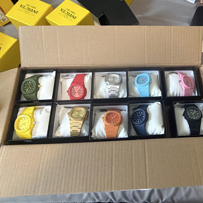 Invicta Unisex Adults Wristwatch Mixed Assorted Lot Multiple Watches with Boxes