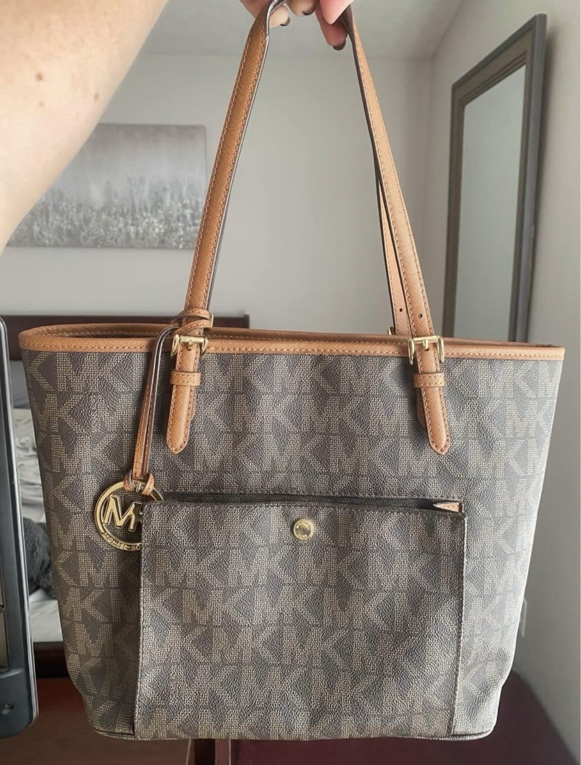 Authentic Mint Condition Michael Kors Handbag Pur… - image 1