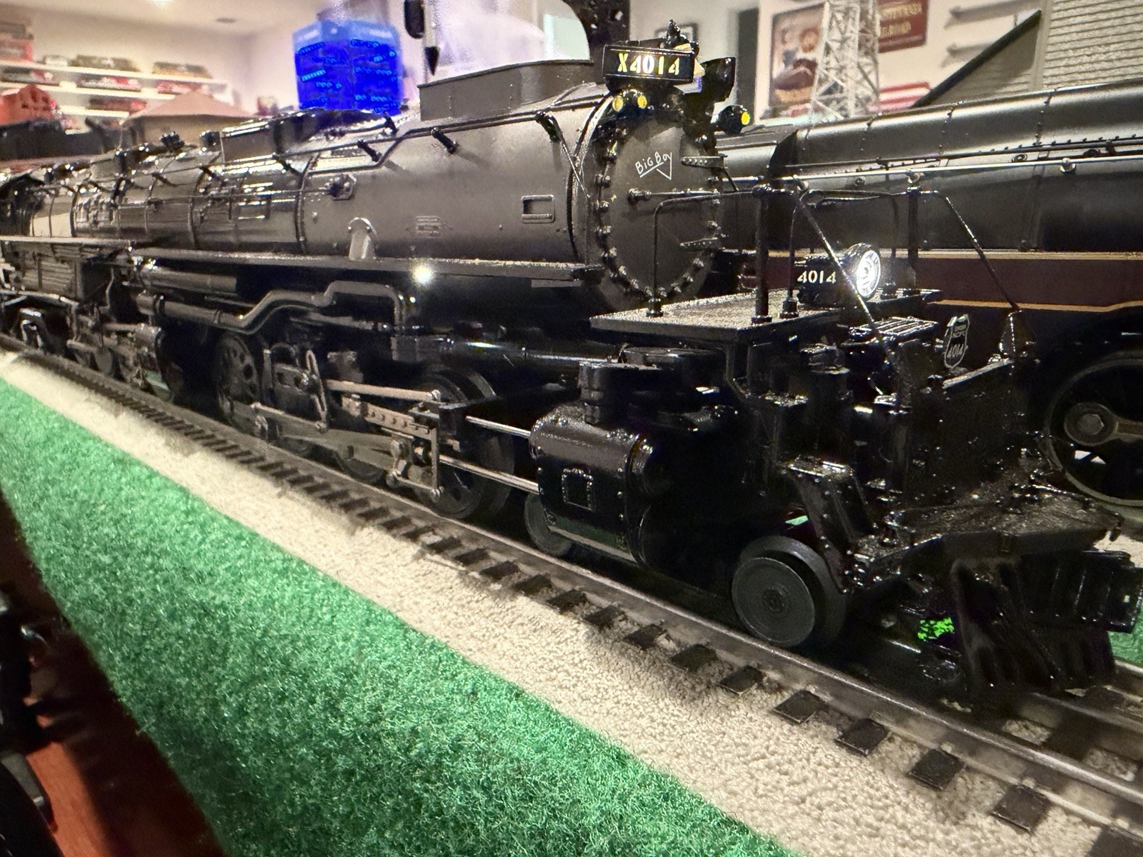 MTH 20-3807-1 (4014 Rest) 4-8-8-4 UP Big Boy Steam Eng P3 Oil Burner  LN/box