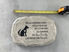 Plaque pierre décorative commémorative pour animaux de compagnie 25 cm x 15 cm, 1,35 kg, l'objet est neuf