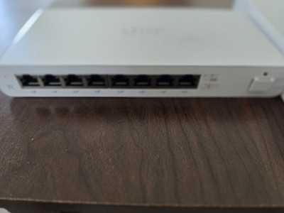 Ubiquiti UniFi Switch Lite 8 PoE 8-Port Gigabit Switch 