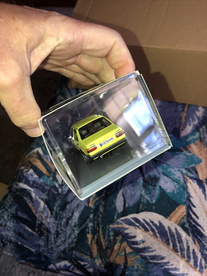 Neo Scale Models 1.43 Volkswagen VW JETTA MK1 yellow 1980 Rare  - Image 4 of 4
