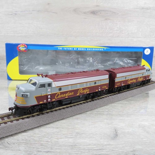 ATHEARN 80203 - H0 - CA - Diesellok Alco F7A CP - analog + DSS - OVP - #C92507 | Zustand: Gebraucht