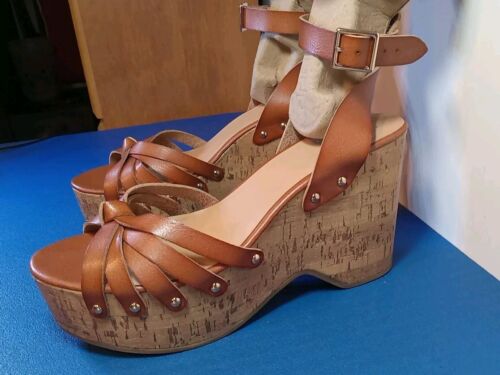 MOSSIMO SUPPLY CO. TAN LEATHER STRAP WEDGE HEEL SHOES WOMENS SIZE 10 - Picture 3 of 17