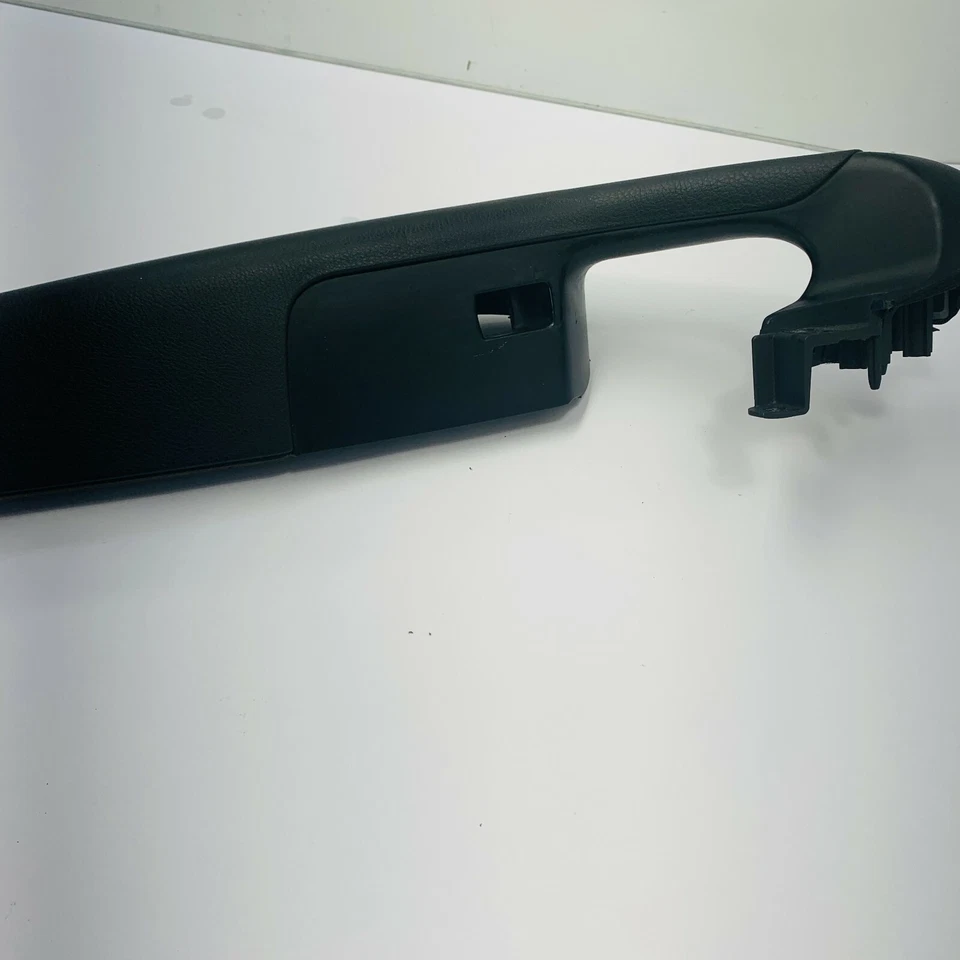 05-11 Reposabrazos panel puerta delantera derecha pasajero Audi A6 Quattro OEM 4F1867106A Foto 4 de 4