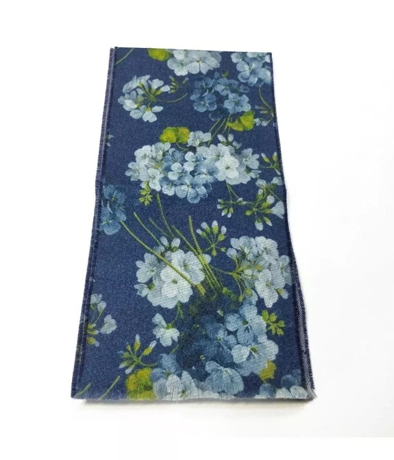Authentique foulard Gucci bleu gris laine hortensia silencieux étole enveloppe fleurie