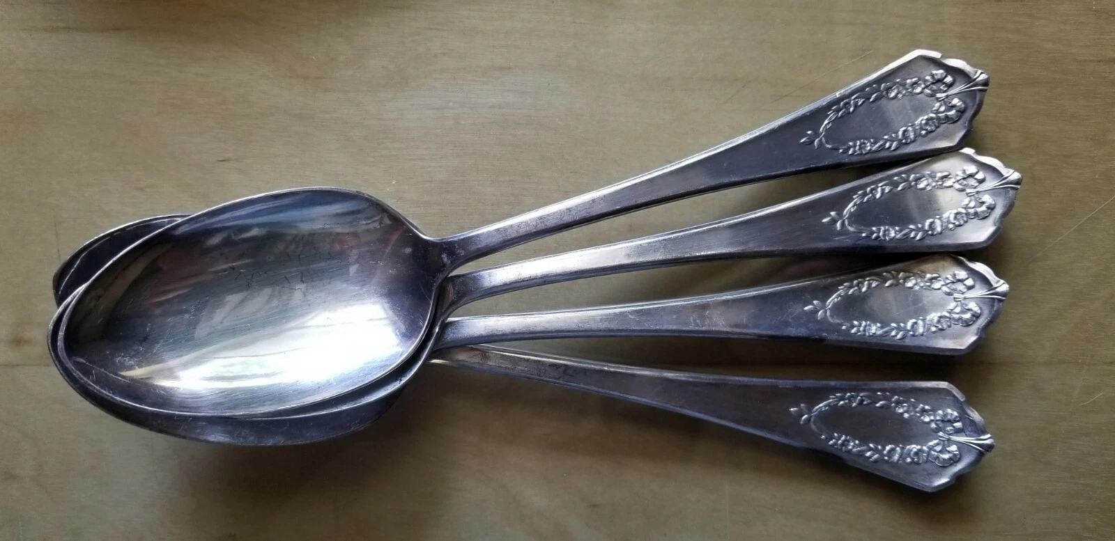 4 ANTIQUE,VINTAGE COLLECTIBLE SERVING SPOONS 8.25" ROGERS XII SILVER PLATE