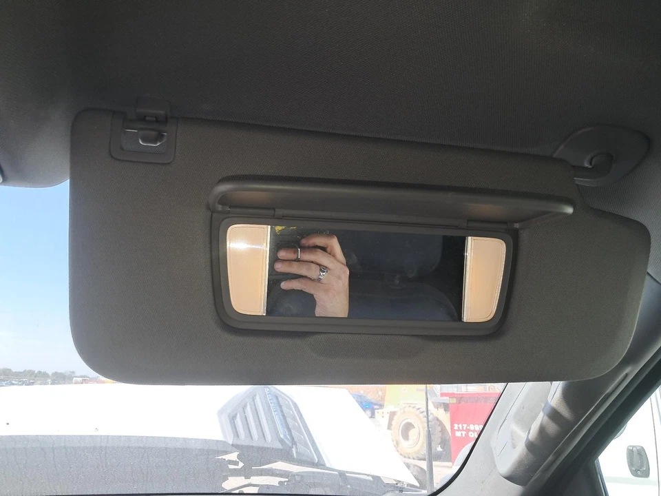 Used Wheel fits: 2020 Chevrolet Silverado 3500 pickup SRW 18x8 aluminum machined - Image 2 of 4