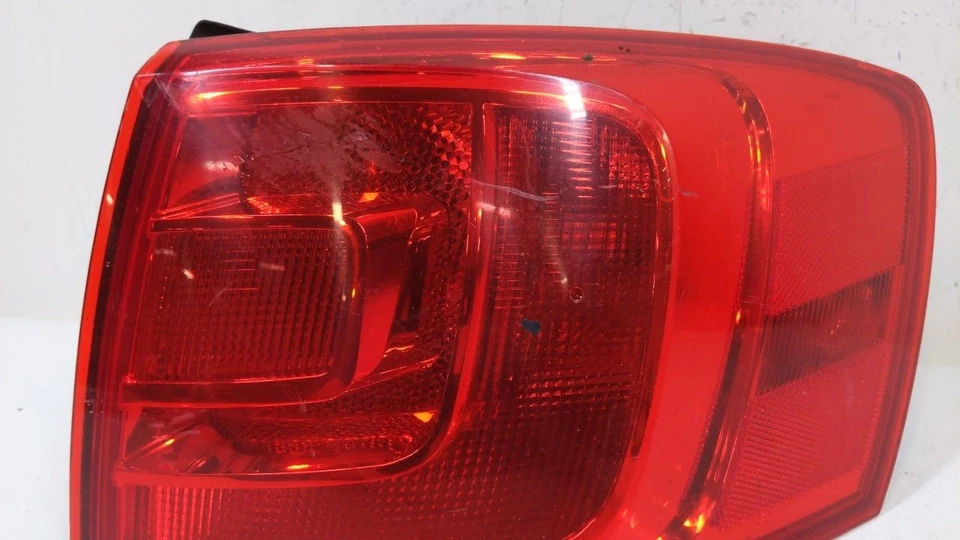 2008 - 2011 年大众捷达乘客右侧尾灯尾灯 Oem JRSYD — 第 3/4 张图片