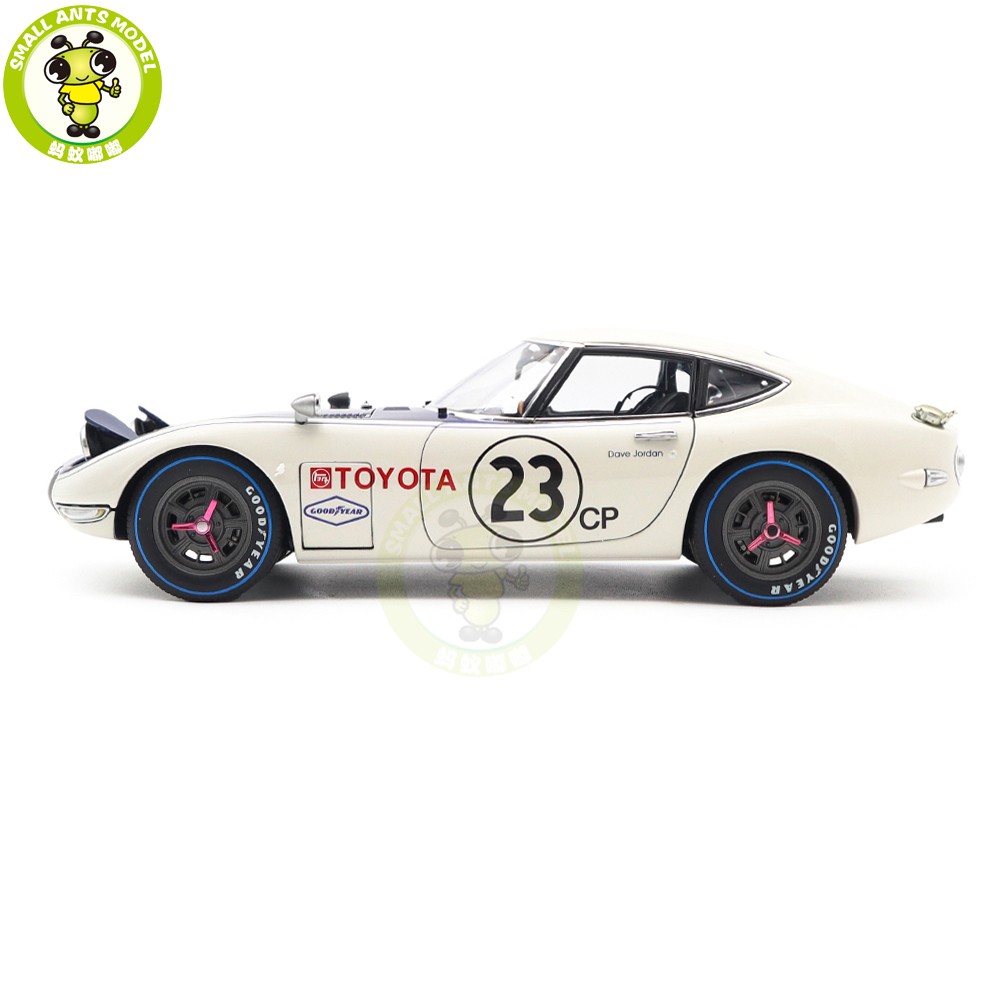 1/18 Toyota 2000 GT SCCA 1968 #23 AUTOart 86815 Diecast Model Car