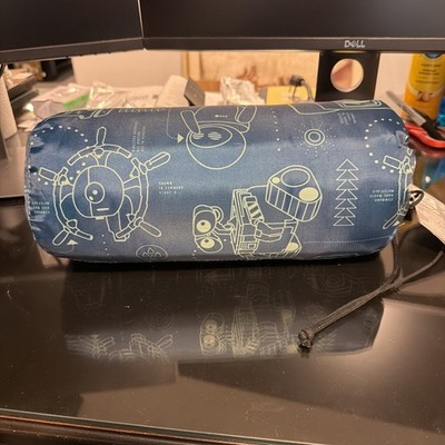 Disney Parks Wall-E Picnic Packable Blanket New with Tag