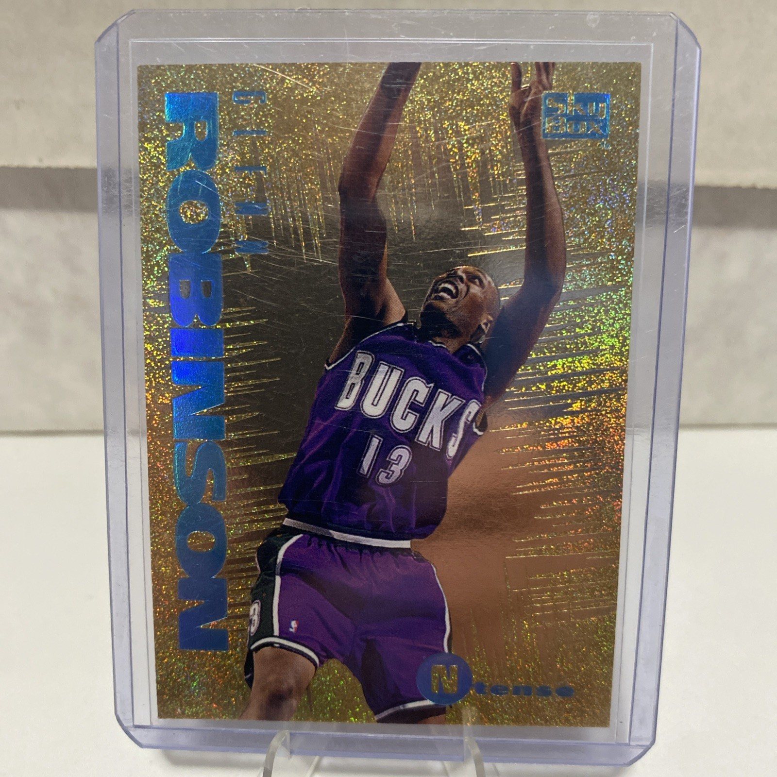 1994-95 SkyBox Emotion #10 Glenn Robinson Ntense Rookie Card Bucks All-Star NM