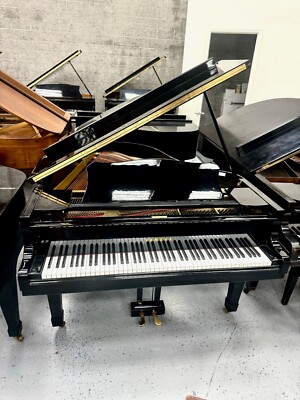 Yamaha G2 Grand Piano 5'8