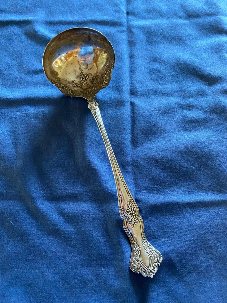 1847 Rogers Bros. Vintage Soup Ladle Grape Pattern XS Triple