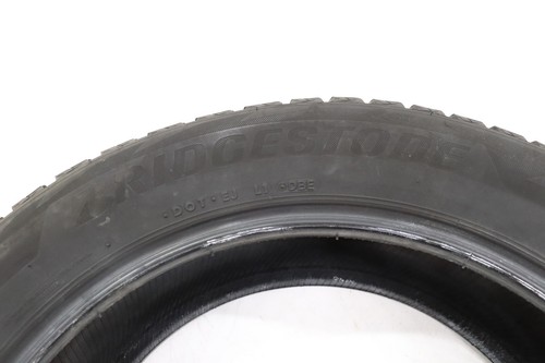TIRE BRIDGESTONE BLIZZAK 255/55R20 9/32NDS SET OF 2 OEM - Picture 6 of 9