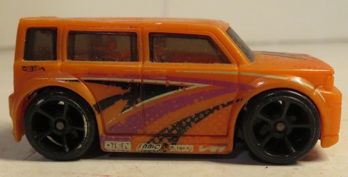 Scion xB Hot Wheels Orange with Purple Graphics HW 2004 Plastic Frame Loose Toy - Picture 2 of 16