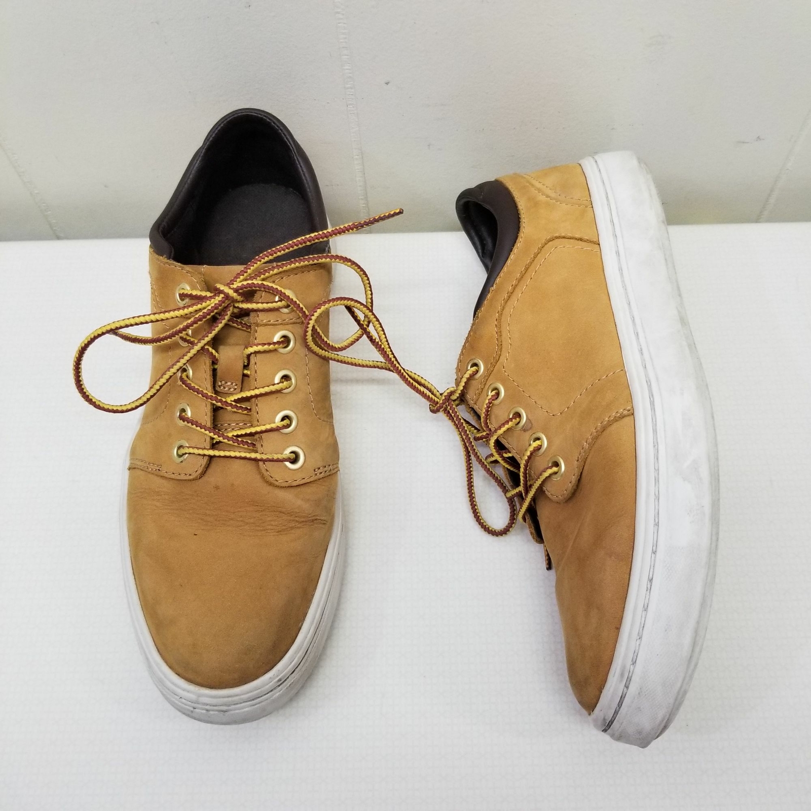 Timberland 8 Wheat Low Top Sneakers 