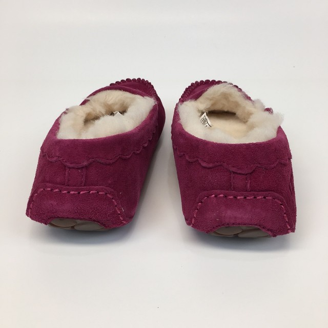 ugg scallop