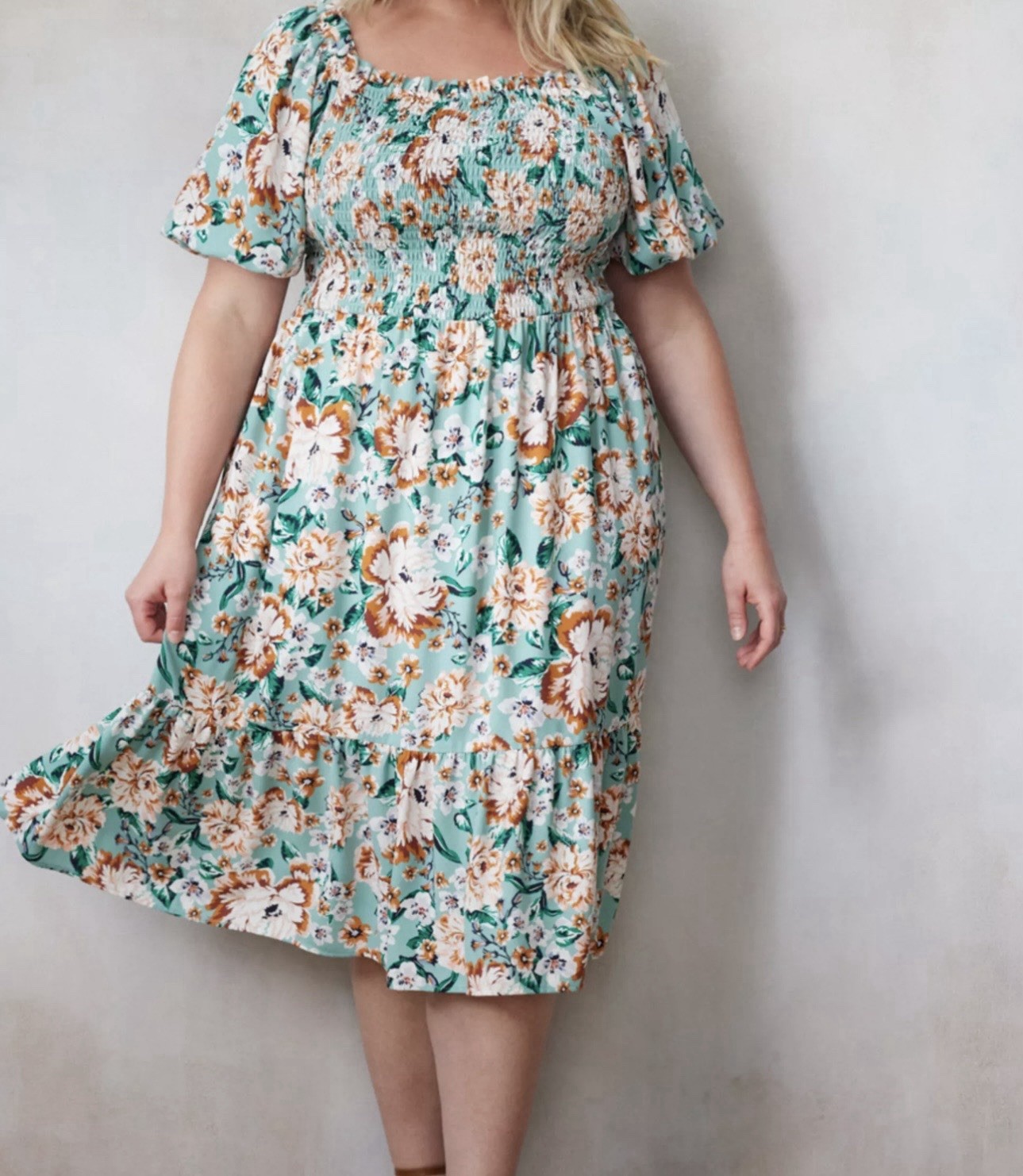 LC Lauren Conrad Smocked Midi Dress Green Floral Puff Sleeve Size M