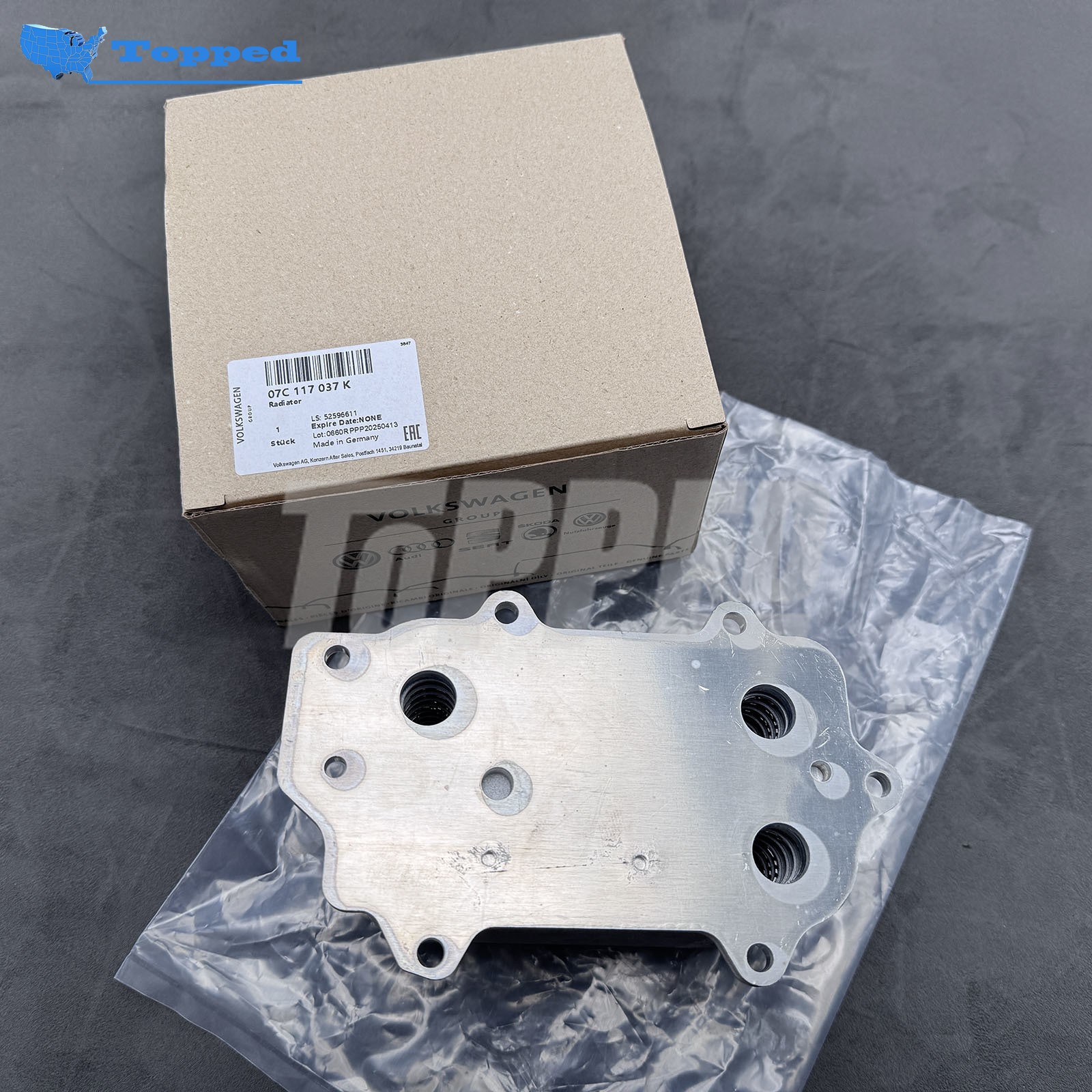 Engine Oil Cooler 07C117037K for Bentley Continental GT 03-10 Flying Spur 05-13