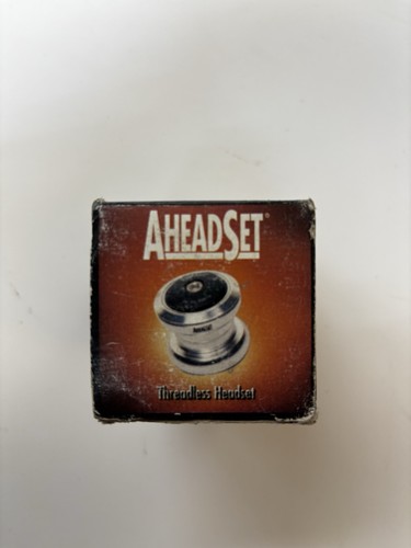 1 1/8” Aheadset Black New In Box - Picture 7 of 9