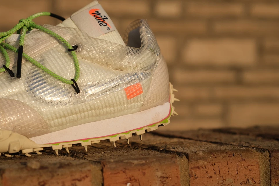 Size 9.5 - Nike Off-White x Waffle Racer Electric Green W - Image 2 of 4