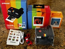 Black Polaroid Go Instant Camera Generation Two with 16 PC Film New Sealed