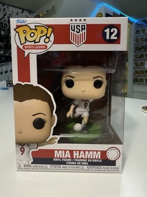 Funko Pop! Sports Legends: Mia Hamm #12 w/ Pop Protector